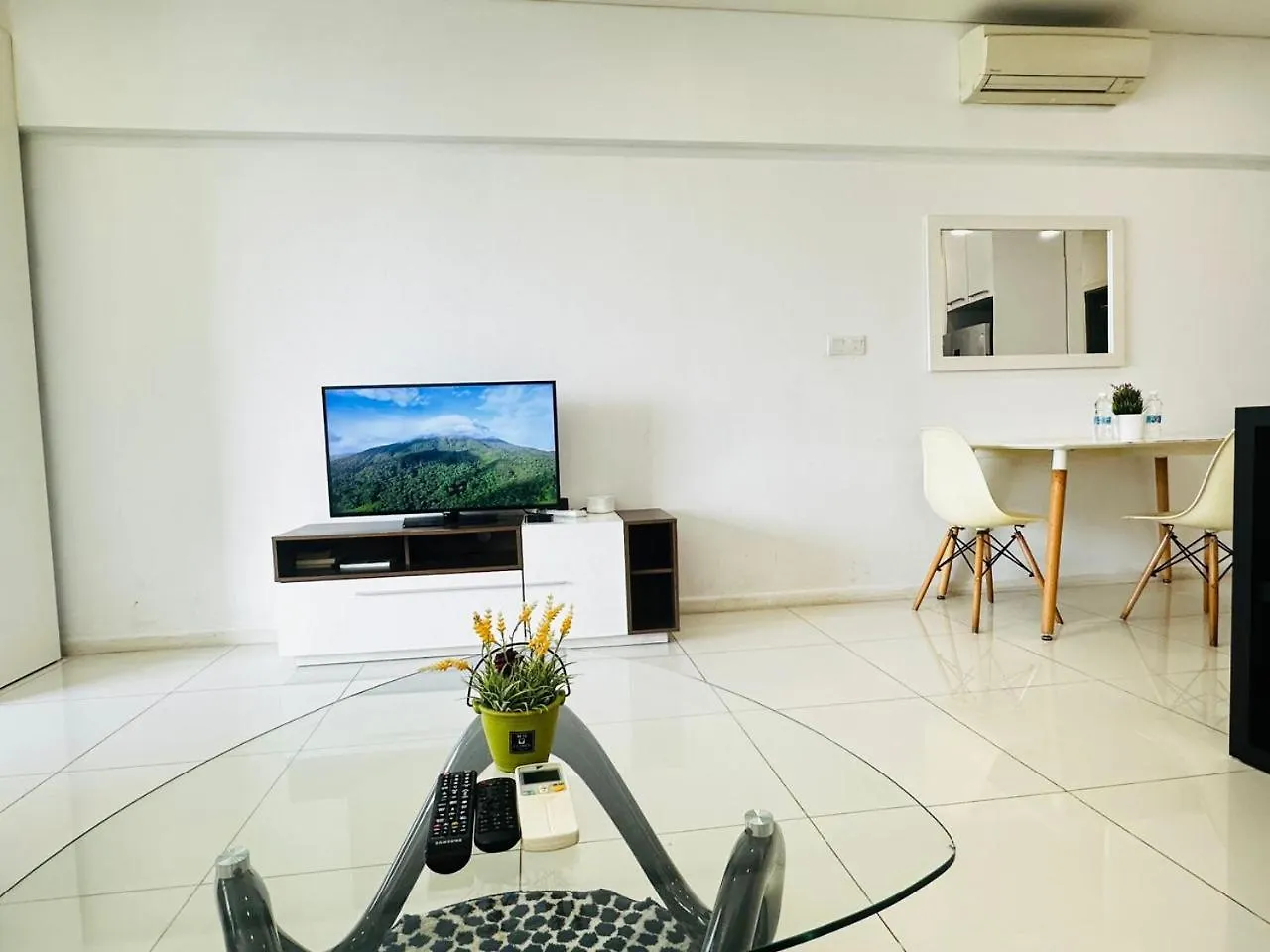 Апартаменты Summer Suites Klcc By Purple Orchid Куала-Лумпур