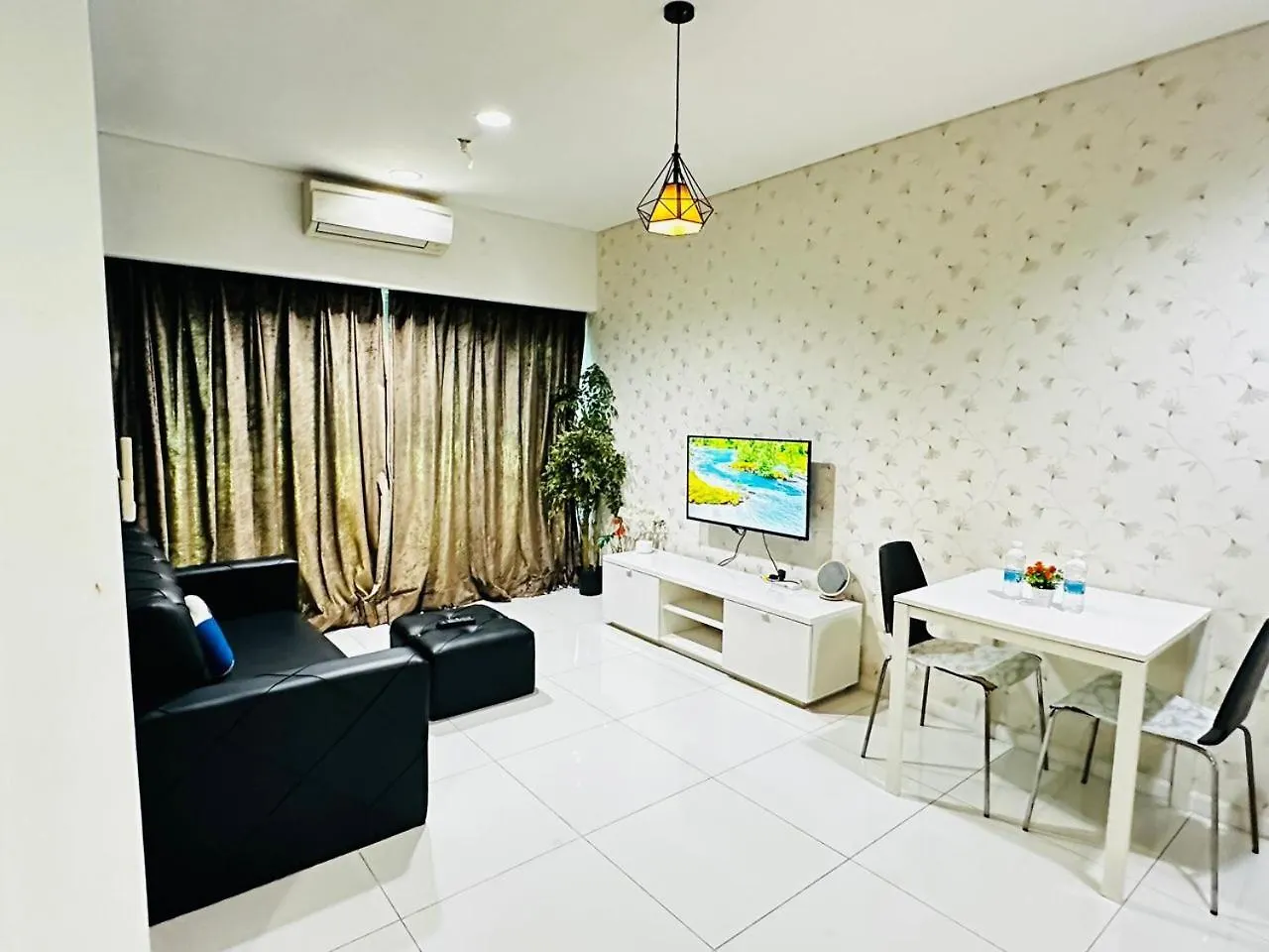 Summer Suites Klcc By Purple Orchid Куала-Лумпур